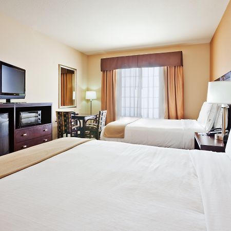 Holiday Inn Express & Suites Clovis By Ihg Bagian luar foto