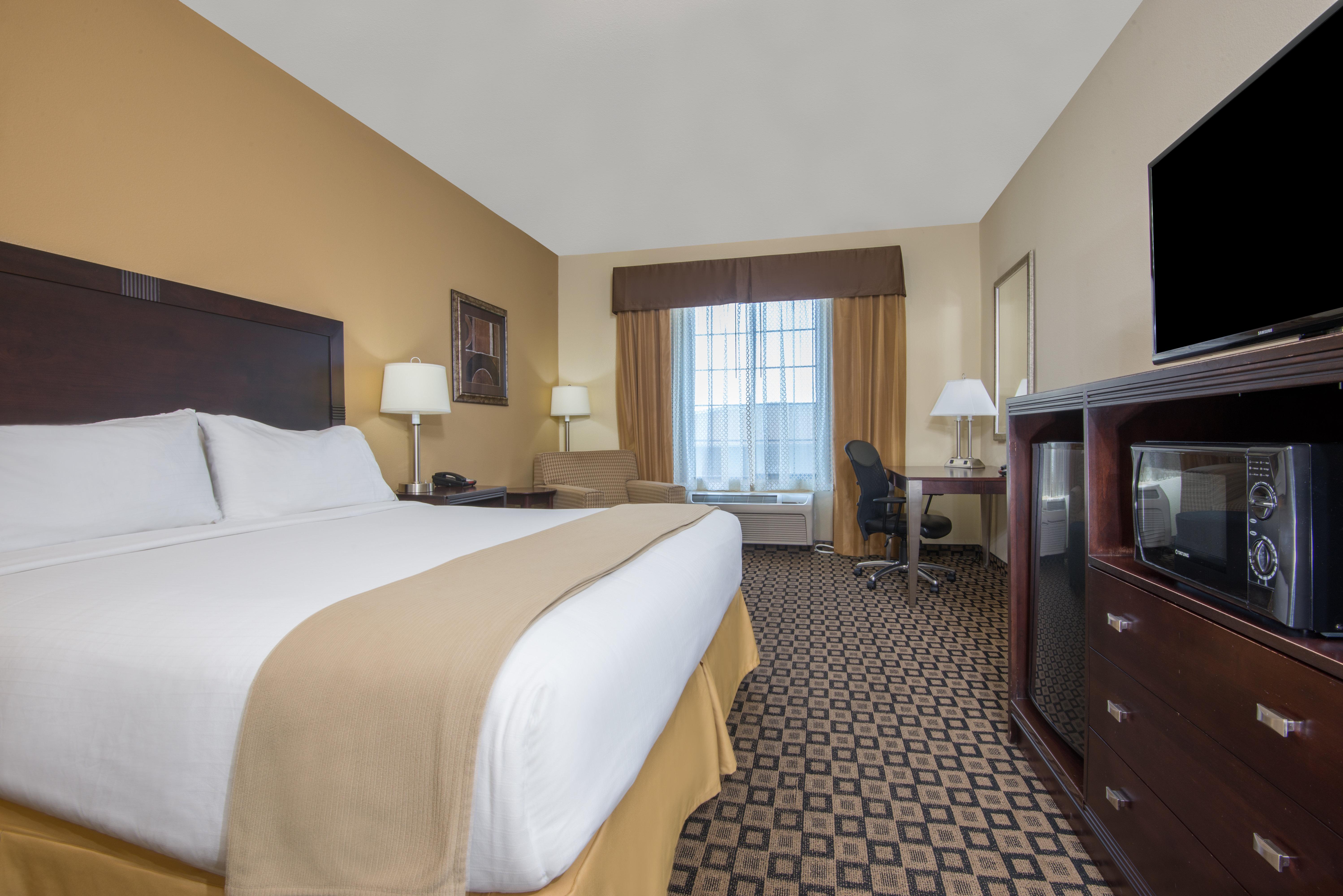 Holiday Inn Express & Suites Clovis By Ihg Bagian luar foto