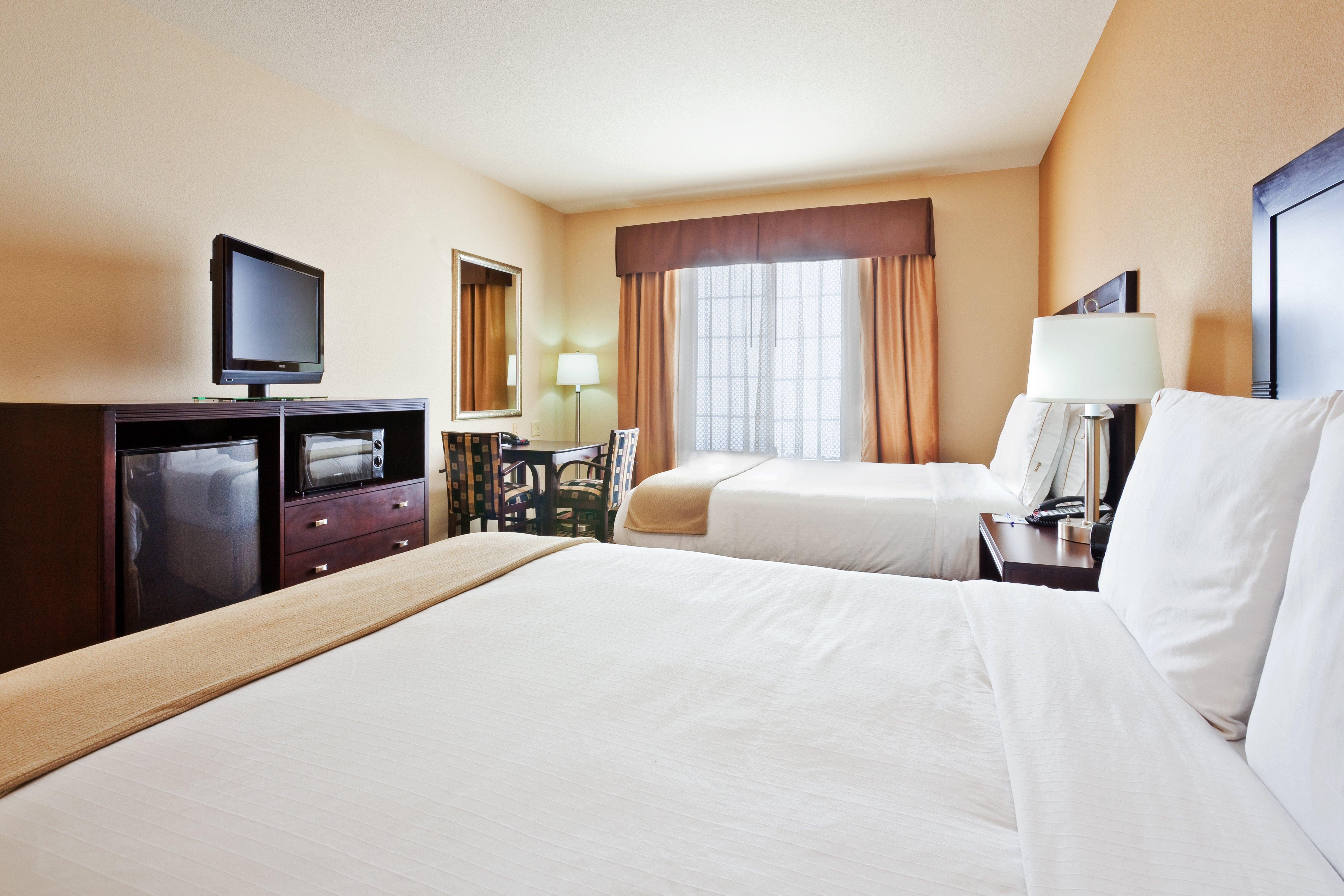 Holiday Inn Express & Suites Clovis By Ihg Bagian luar foto