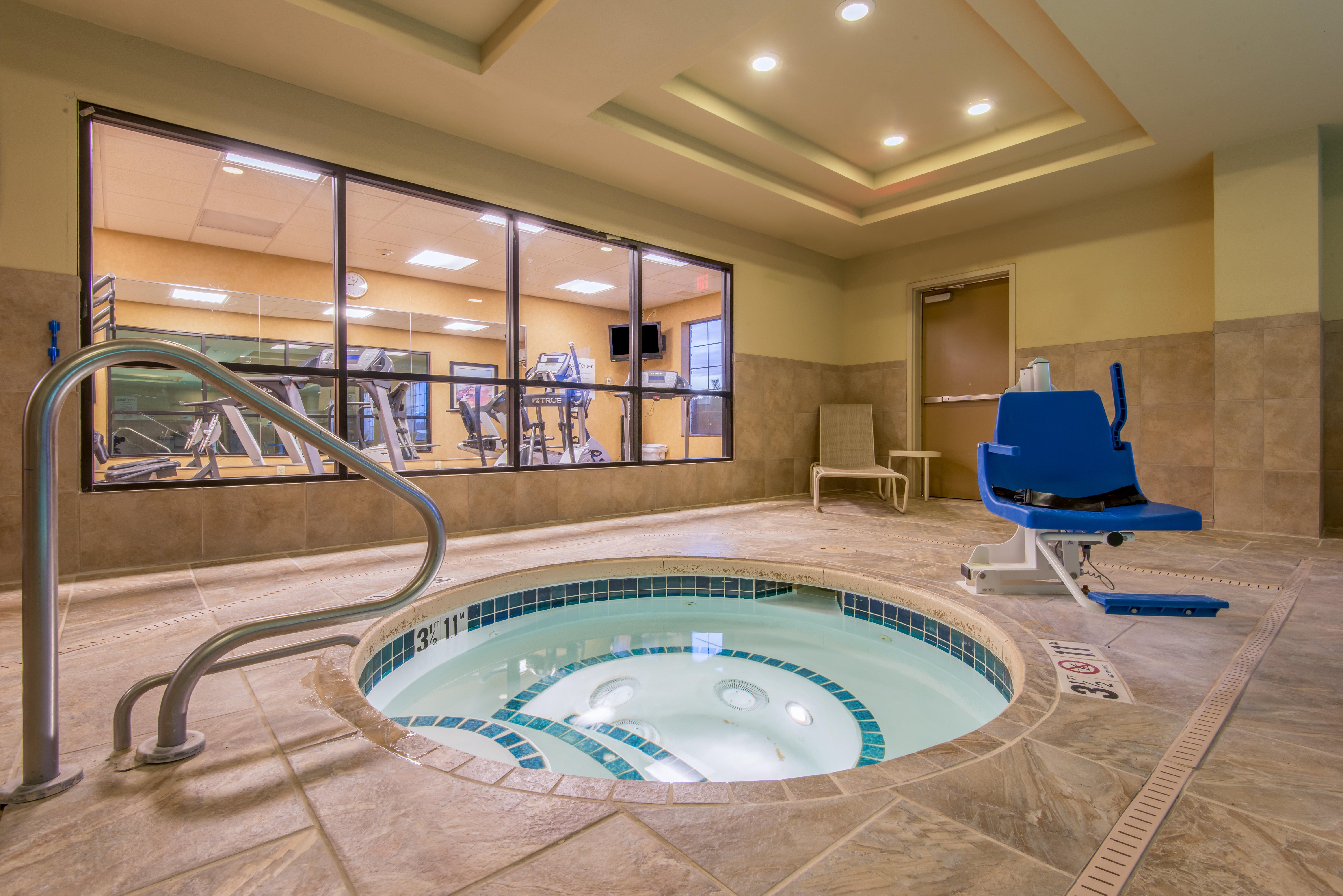 Holiday Inn Express & Suites Clovis By Ihg Bagian luar foto
