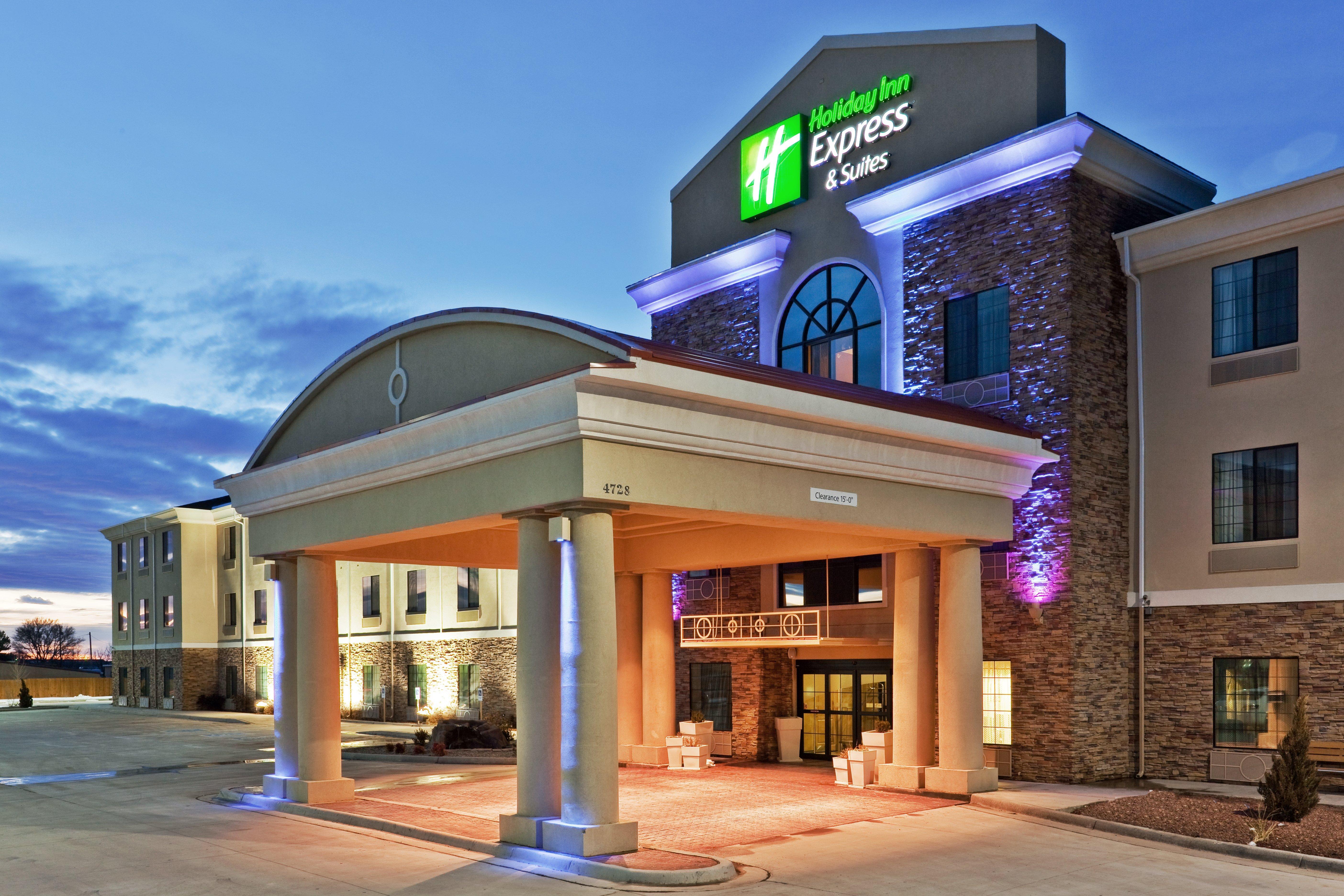 Holiday Inn Express & Suites Clovis By Ihg Bagian luar foto