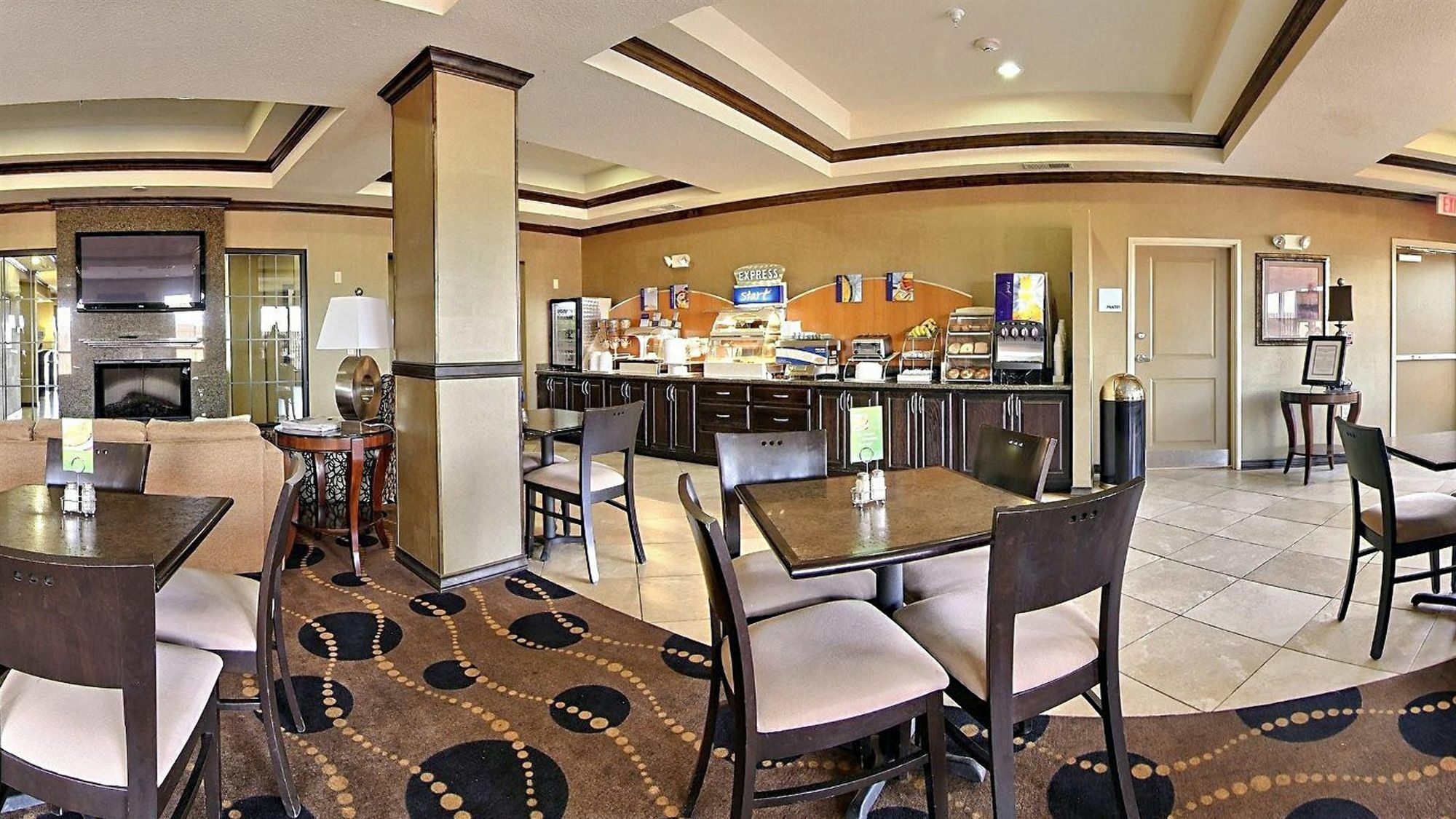 Holiday Inn Express & Suites Clovis By Ihg Bagian luar foto